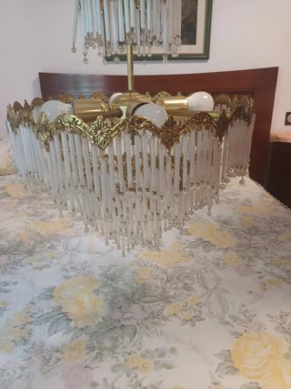 Lámpara colgante de cristal y metal