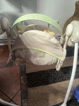 Hamaca bebé con arco de juegos