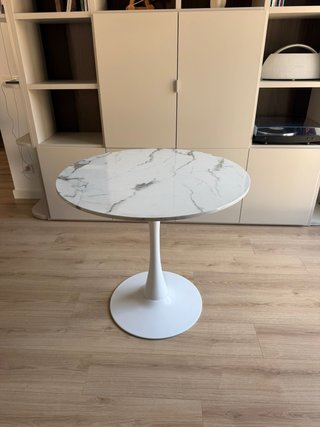 Mesa redonda mármol y base blanca