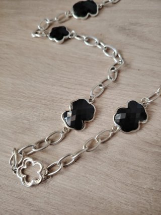 Colgante ositos y tréboles negro y plata