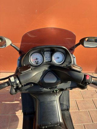 YAMAHA TMAX 500 – MUY CUIDADA –