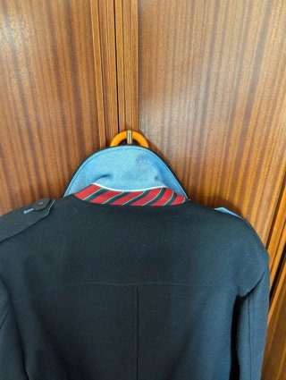 Chaqueta marinera negra y azul