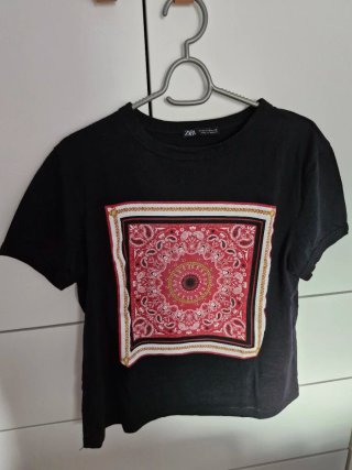 Camiseta chica Zara Estampado Bandana
