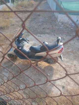 Suzuki Burgman 49cc - Cambio por coche