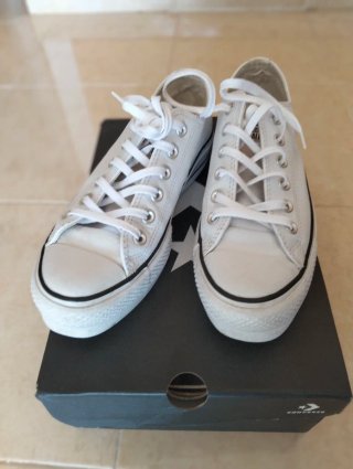 Converse Chuck Taylor Platform Piel Blancas