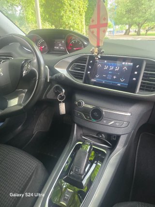 Peugeot 308 2021