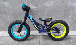 Bicicleta sin pedales Monty 12 azul y amarillo