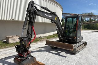 Excavadora Volvo ECR50F