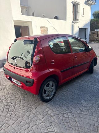 Peugeot 107 1.0 AUTOMATICO (Toyota)