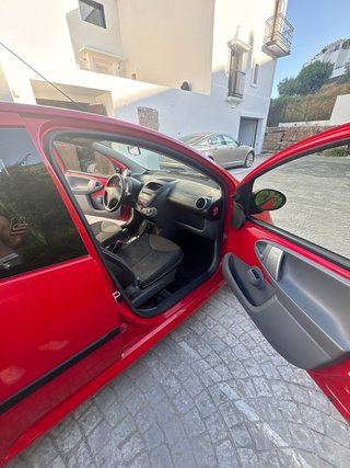 Peugeot 107 1.0 AUTOMATICO (Toyota)