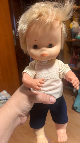 Muñeco Famosa Clásico