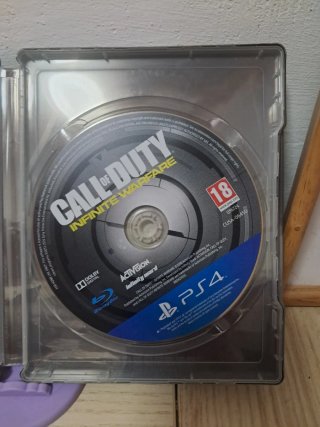 Call of Duty Infinite Warfare Legacy Pro PS4