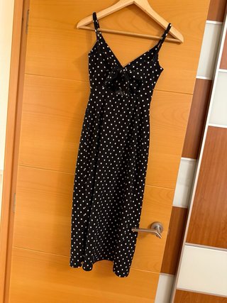 Vestido negro lunares blanco