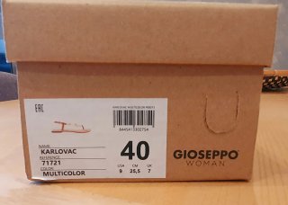 Sandalias Gioseppo con abalorios