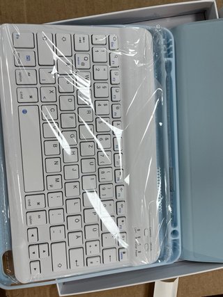 Funda y teclado para iPad #003839