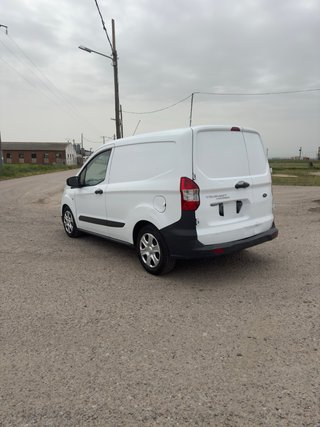Ford Transit Courier 2022