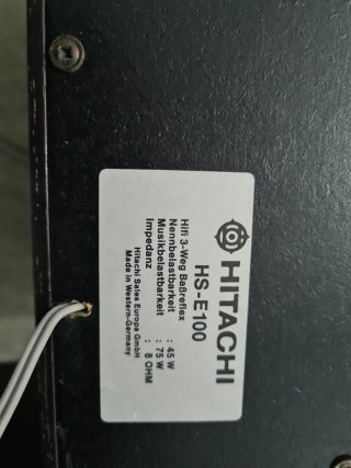 Altavoces Hitachi Negros