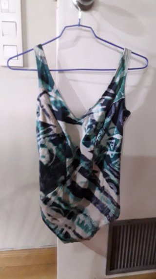 Bañador mujer estampado verde y azul, talla 46