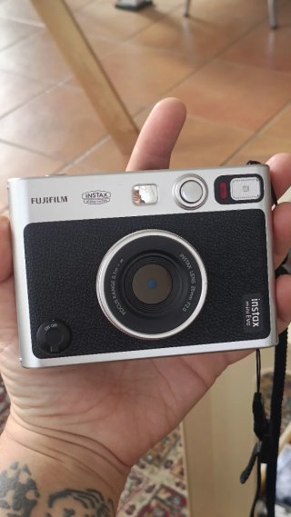 Cámara Fujifilm Instax Mini Evo