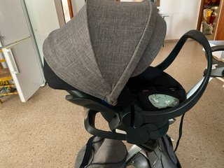 Carro Stokke Xplory con muchos accesorios