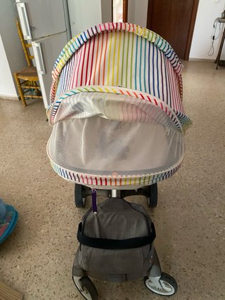 Carro Stokke Xplory con muchos accesorios