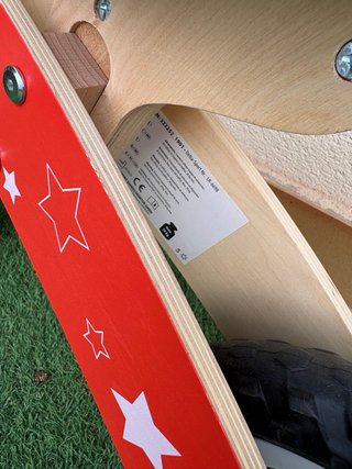 Bicicleta de madera sin pedales para niños