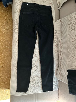 Pantalones vaqueros Mango negros talla XS