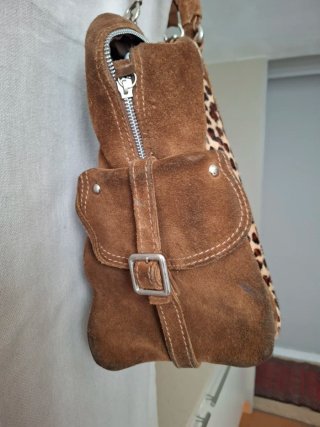 Bolso de serraje estampado leopardo