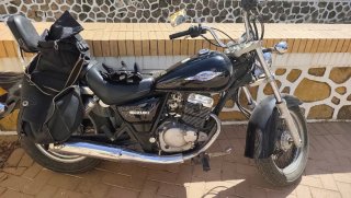 Suzuki Marauder 125 Negra