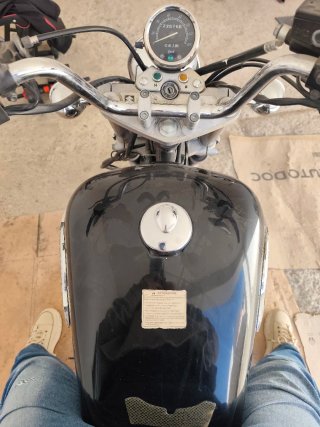 Suzuki Marauder 125 Negra