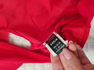 Blusa roja elegante