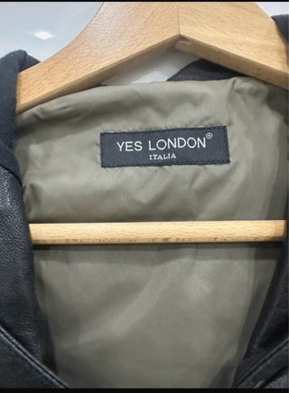 Chaqueta Cuero Yes London en muy buen estado