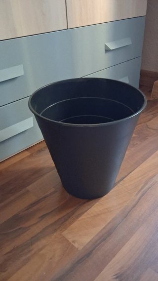 Lámpara, Papelera y Lapicero IKEA