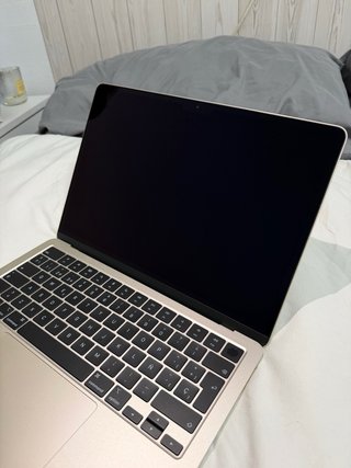 MacBook Air 13.6 M2 2022