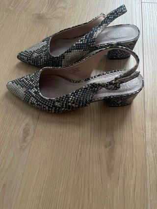 Zapatos tacón animal print