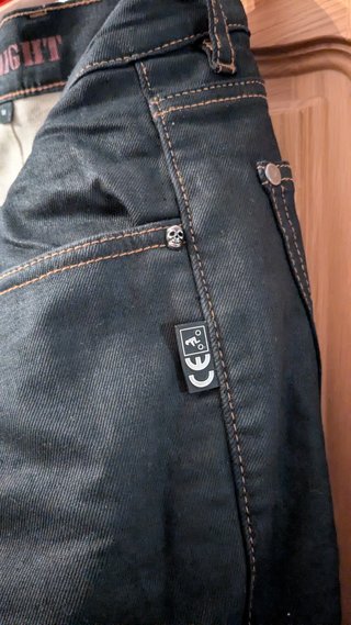 Vaqueros Moto SEGURA