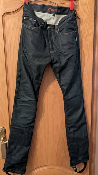 Vaqueros Moto SEGURA