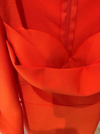 Vestido naranja midi escote cuadrado