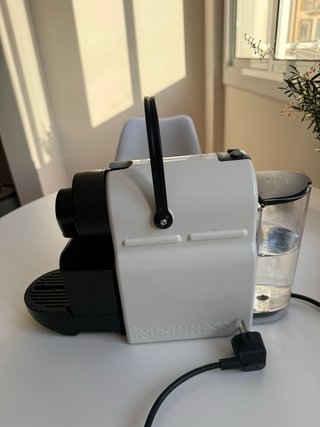 Cafetera Nespresso Cápsulas Blanca