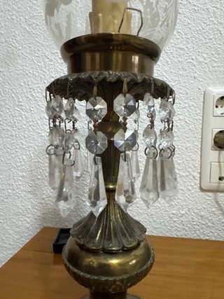 Antigua lámpara bronce pantalla cristal