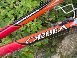 Bicicleta Orbea Inciate Roja y Blanca
