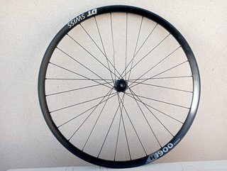 Rueda DT Swiss H 1900 29 x35 Delantera E-Bike