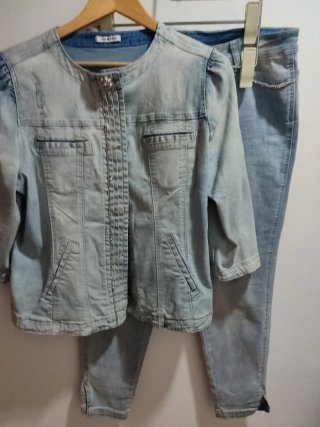 Conjunto tejano chaqueta y pantalón T.48