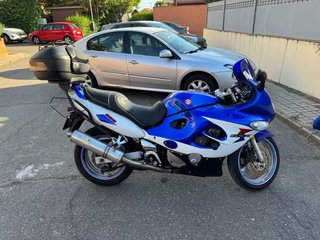 Suzuki GSX 600 F Como Nueva