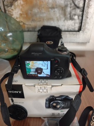 Fotocamera Sony Cyber-shot DSC-H300 + Custodia e Scatola