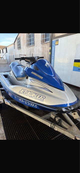 Moto de agua Sea-Doo bombardier RX