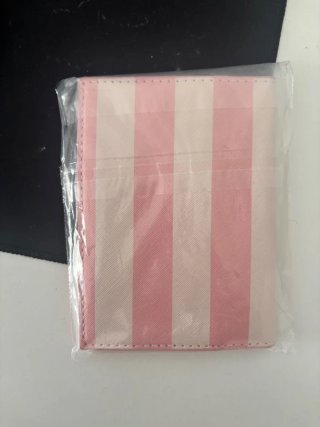 Funda Pasaporte Victoria's Secret Rosa Nueva