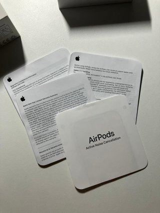 Airpods Pro 4 ANC con funda