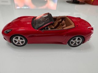 Ferrari California 1:43 Rojo