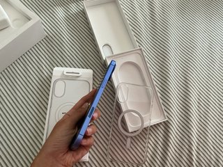 iPhone 16 Plus Azul + Funda Transparente original